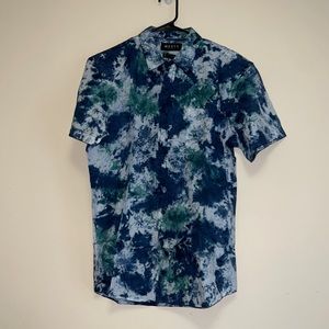 Shirt size large never worn